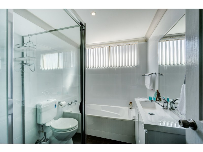 10/9-11 Junction Road, Terrigal NSW 2260