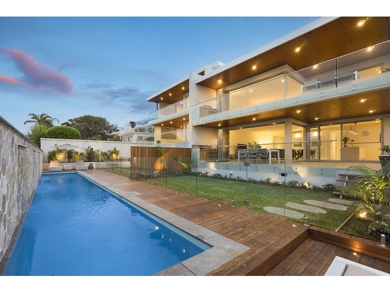 2/16 Dover Road, Wamberal NSW 2260