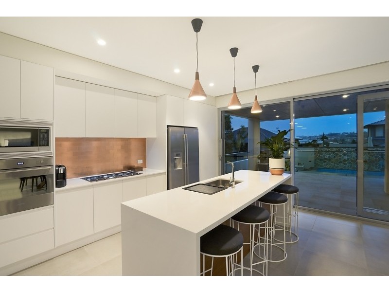 2/16 Dover Road, Wamberal NSW 2260