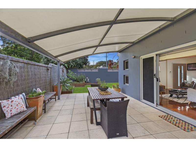 33 Lakin Street, Bateau Bay NSW 2261