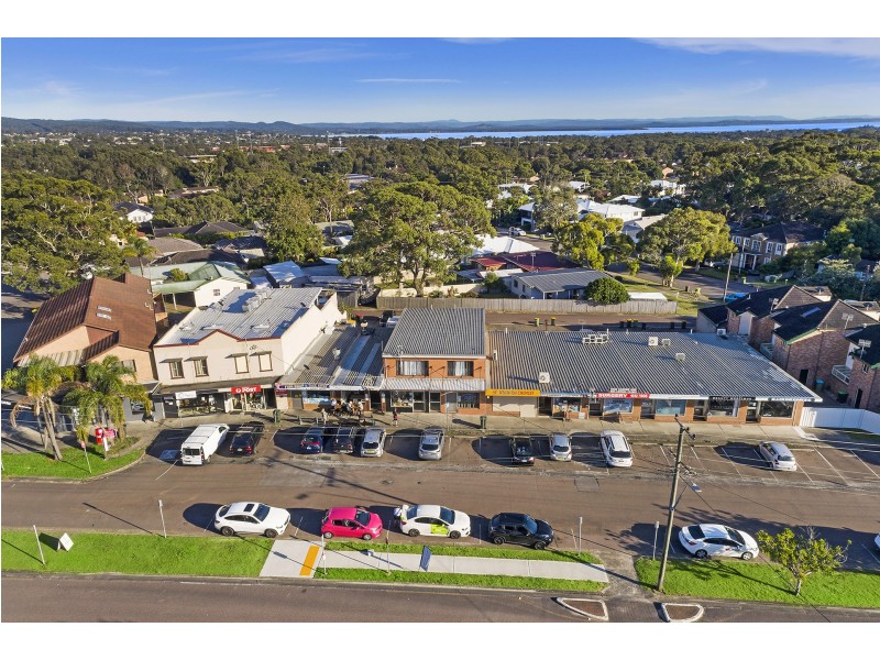 33 Lakin Street, Bateau Bay NSW 2261