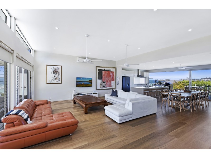 18 Dover Road, Wamberal NSW 2260