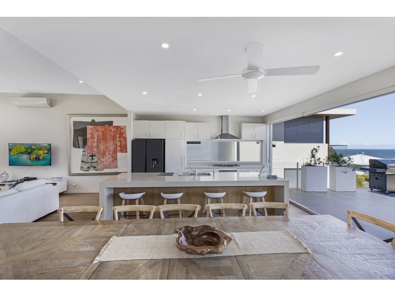 18 Dover Road, Wamberal NSW 2260