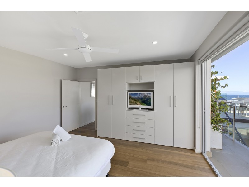 18 Dover Road, Wamberal NSW 2260