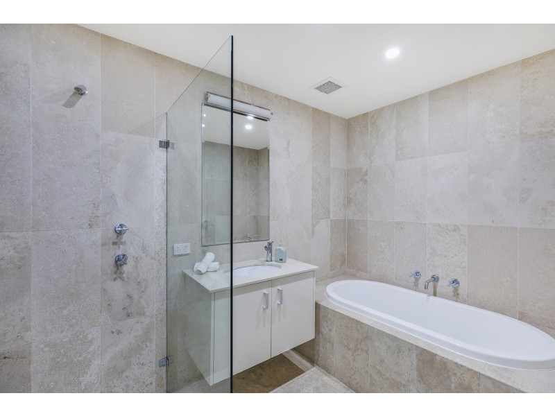 18 Dover Road, Wamberal NSW 2260