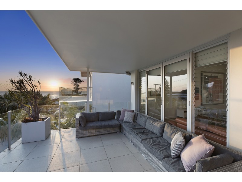 18 Dover Road, Wamberal NSW 2260