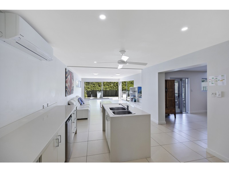 18 Dover Road, Wamberal NSW 2260
