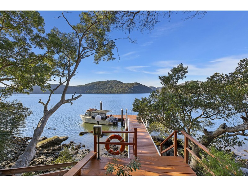 3 Fishermans Point, Berowra Waters NSW 2082