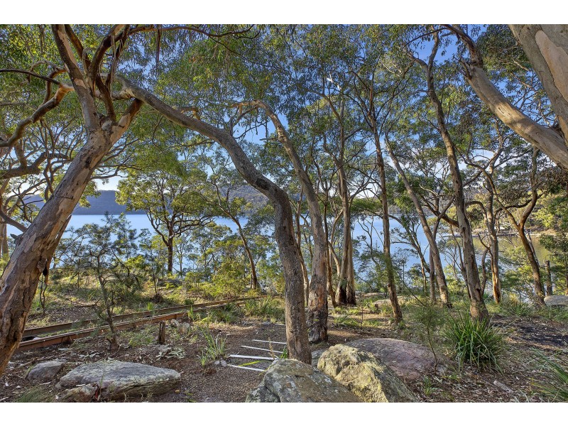 3 Fishermans Point, Berowra Waters NSW 2082