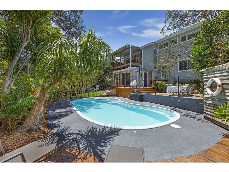 23 Plymouth Drive, Wamberal NSW 2260