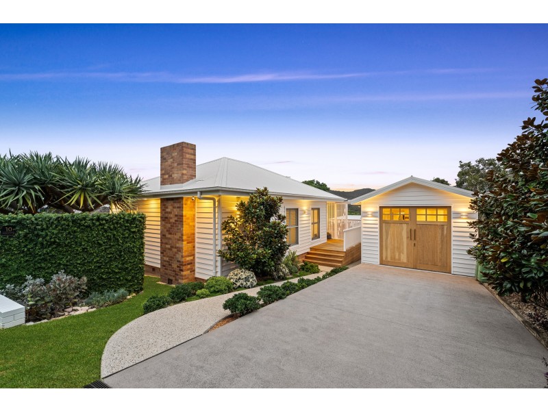 10 Noorong Avenue, Forresters Beach NSW 2260