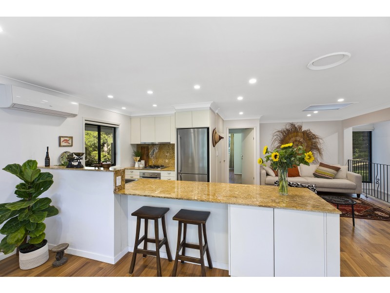 9 Erina Valley Road, Erina NSW 2250