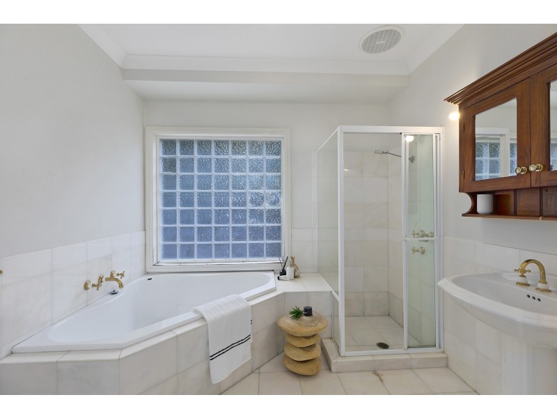 11-13 Erina Valley Road, Erina NSW 2250