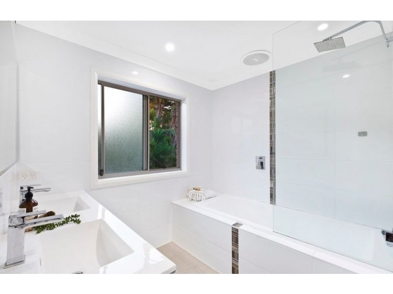 5 Bluewave Crescent, Forresters Beach NSW 2260