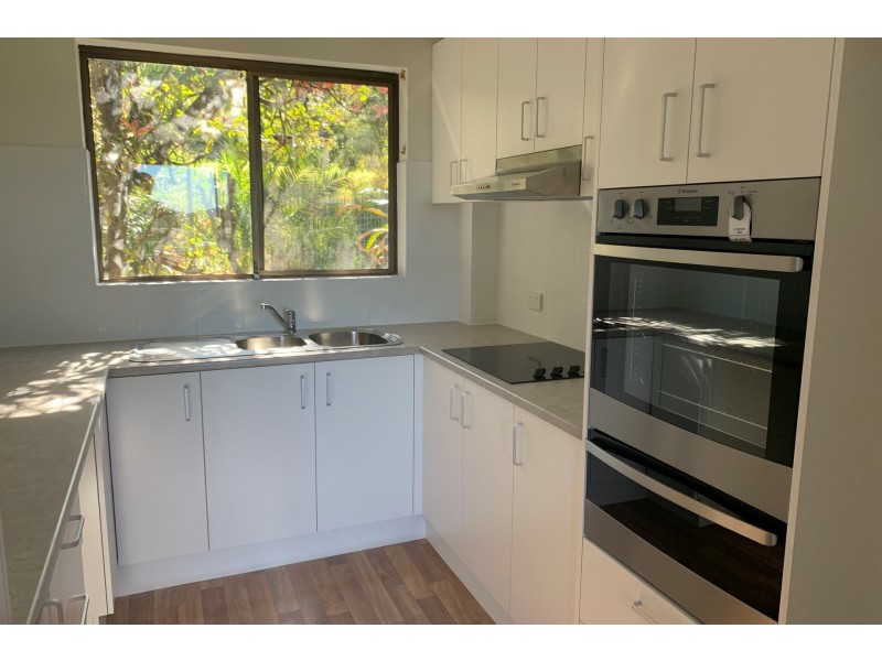 4/2 Broadview Avenue, Gosford NSW 2250