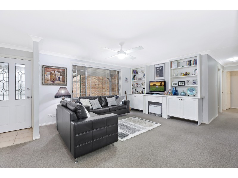 2/33 Charles Kay Drive, Terrigal NSW 2260