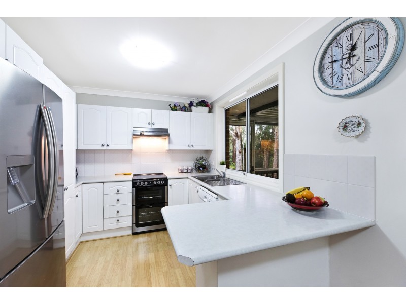 2/33 Charles Kay Drive, Terrigal NSW 2260