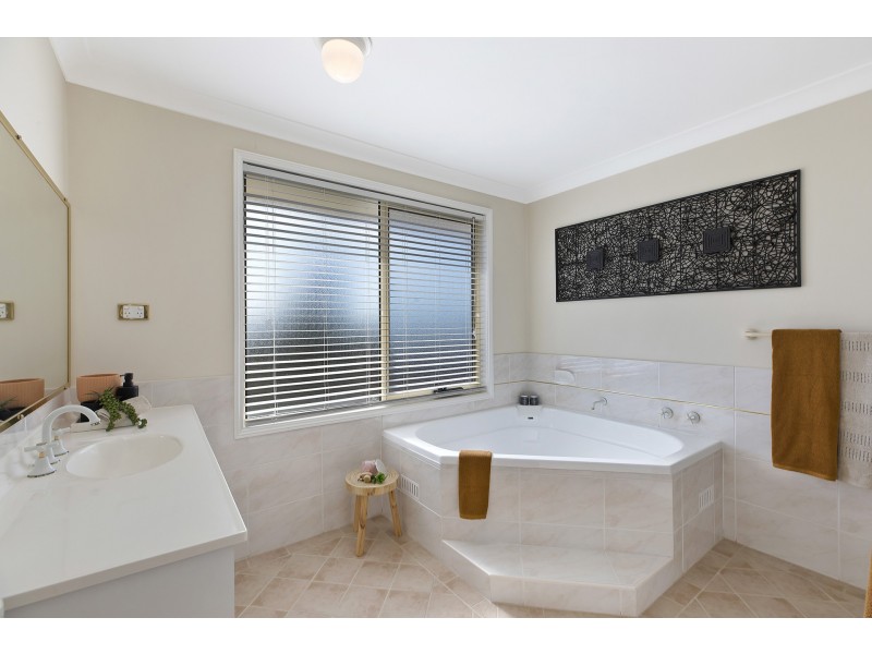 36 Windemere Drive, Terrigal NSW 2260