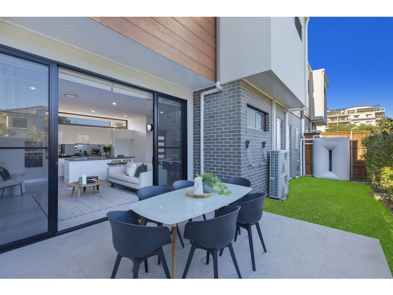 2/12 Armidale Street, The Entrance NSW 2261