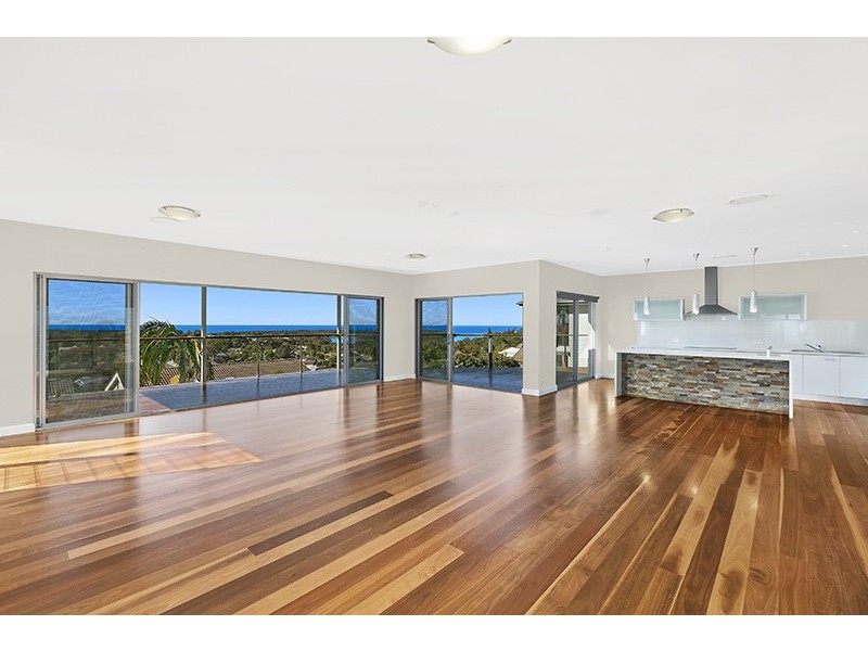 30 Reads Road, Wamberal NSW 2260