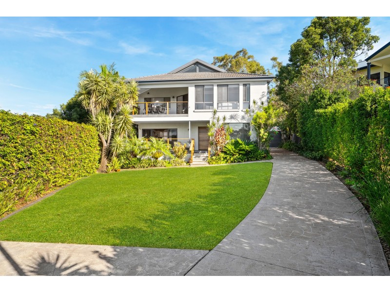 20 Blue Bell Drive, Wamberal NSW 2260