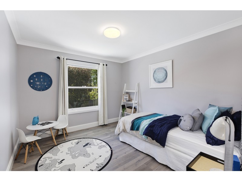 11 Gymea Crescent, Mannering Park NSW 2259