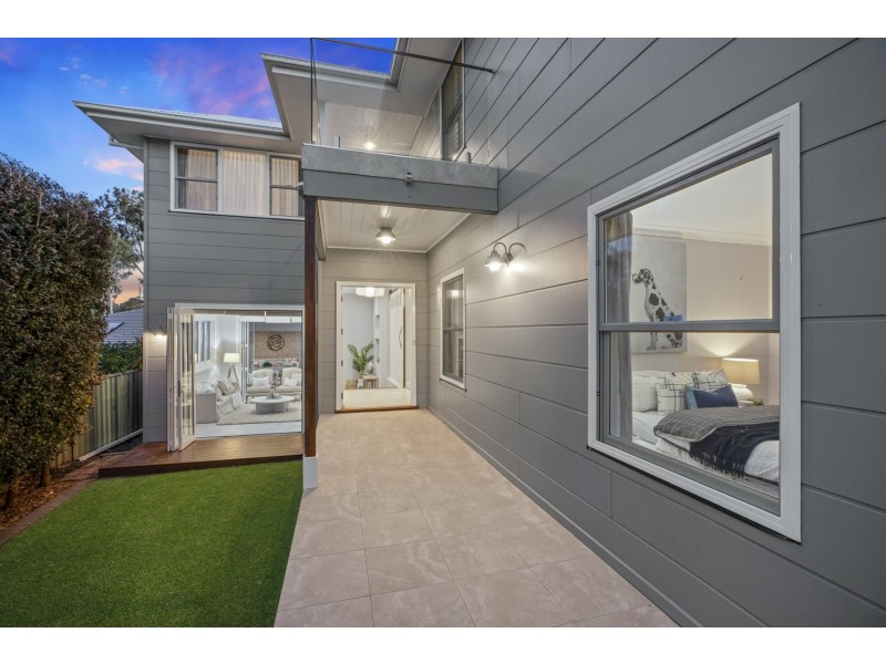 11 Gymea Crescent, Mannering Park NSW 2259