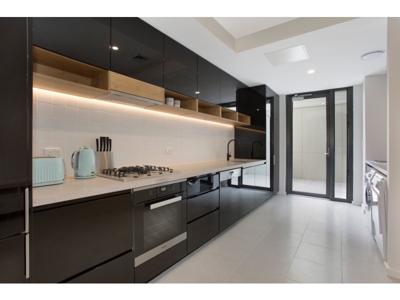 318/6 Pine Tree Lane, Terrigal NSW 2260