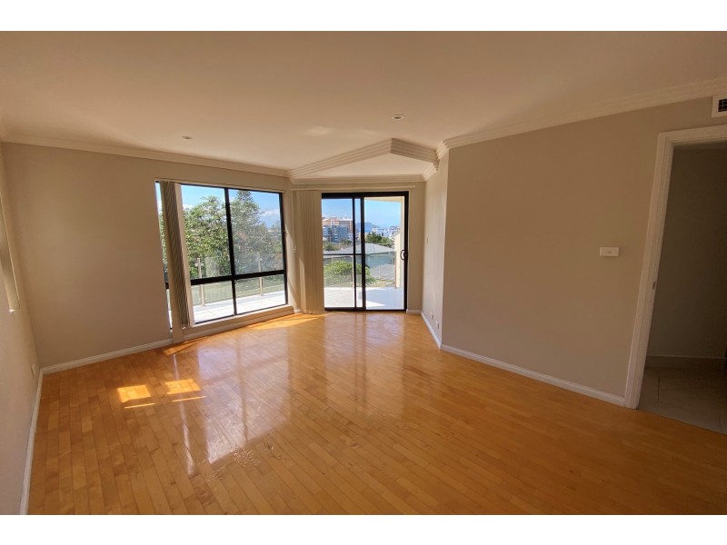 8/45 Wilson Road, Terrigal NSW 2260