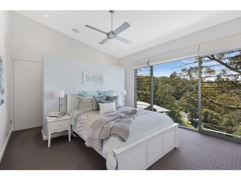 16 Bradleys Road, North Avoca NSW 2260