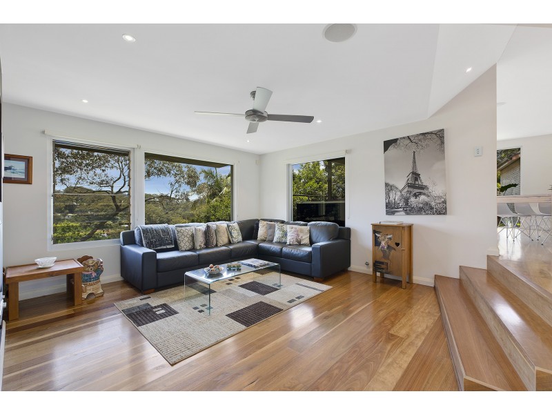 16 Bradleys Road, North Avoca NSW 2260