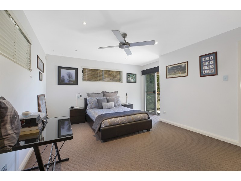 16 Bradleys Road, North Avoca NSW 2260