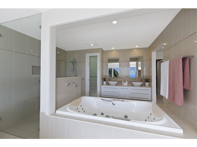 21 Cottee Crescent, Terrigal NSW 2260