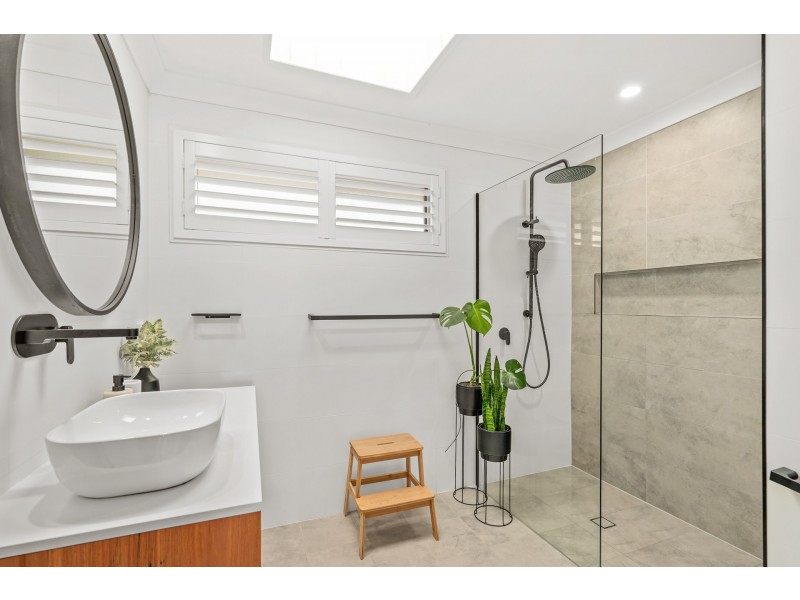 31 Braemar Drive, Wamberal NSW 2260