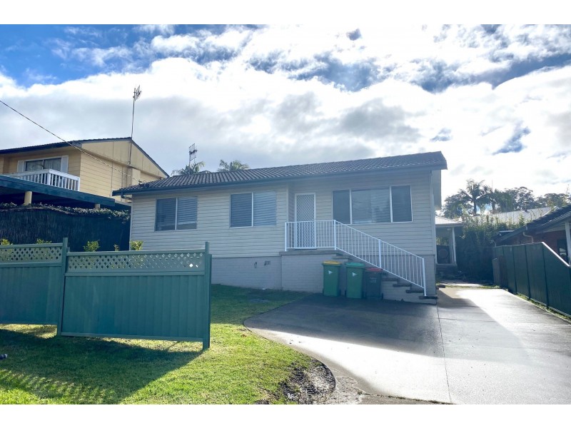 11 Michaela Road, Terrigal NSW 2260