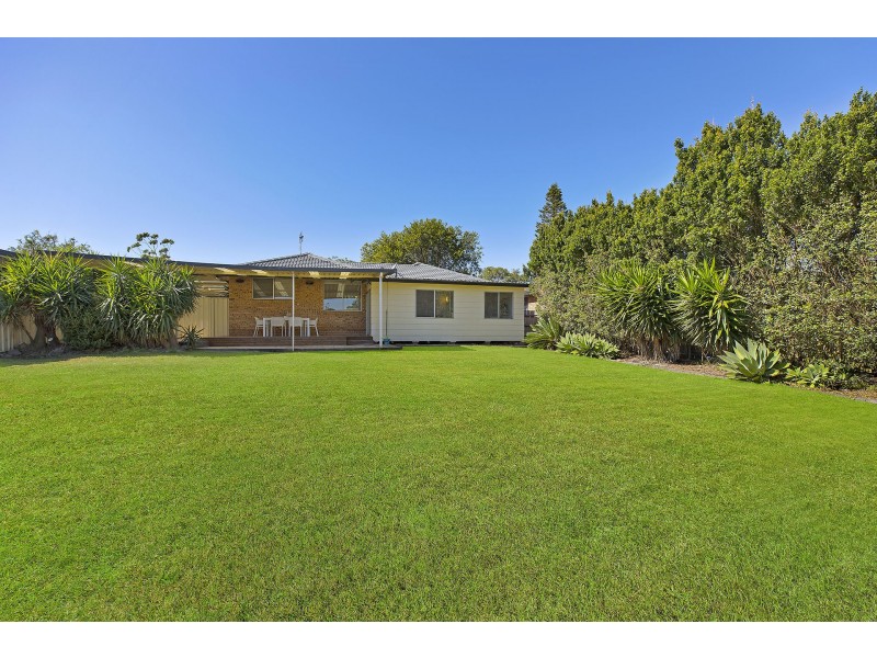 38 Marlowe Road, Bateau Bay NSW 2261