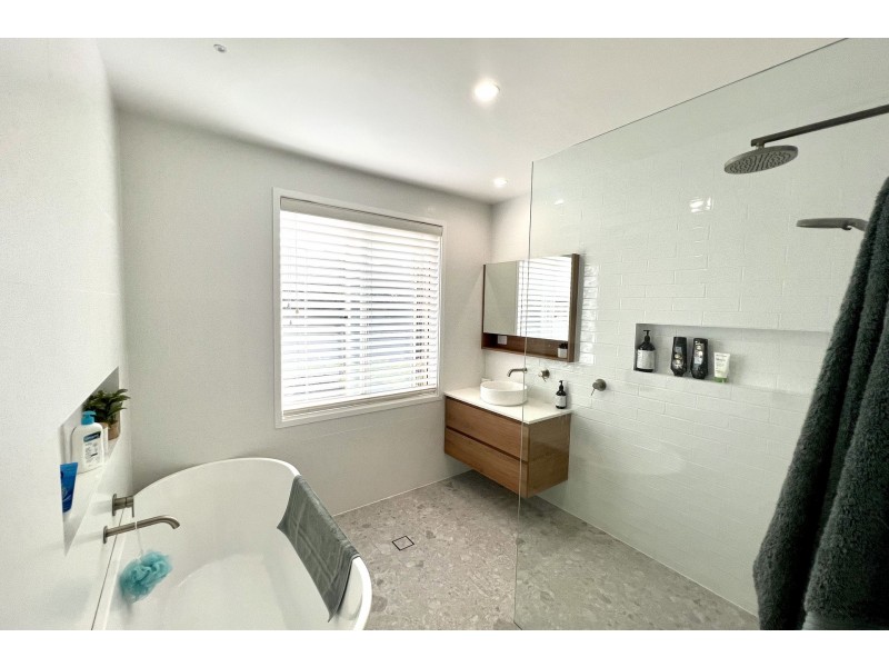 12 Cheltenham Close, Terrigal NSW 2260