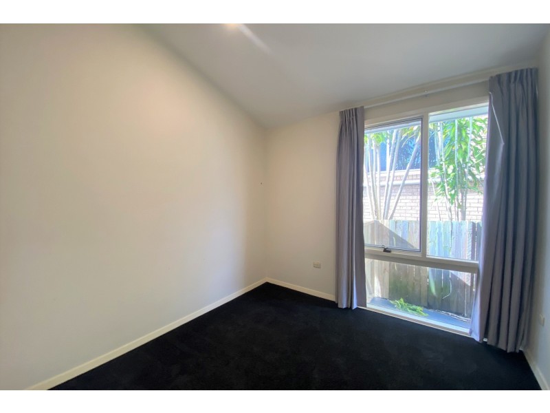 7 Carlson Avenue, Wyoming NSW 2250