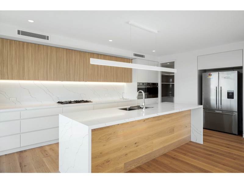 2/127 Ocean View Drive, Wamberal NSW 2260