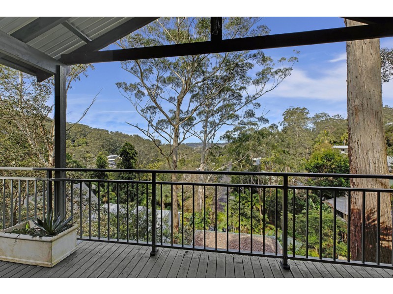 27 Harcourt Place, North Avoca NSW 2260