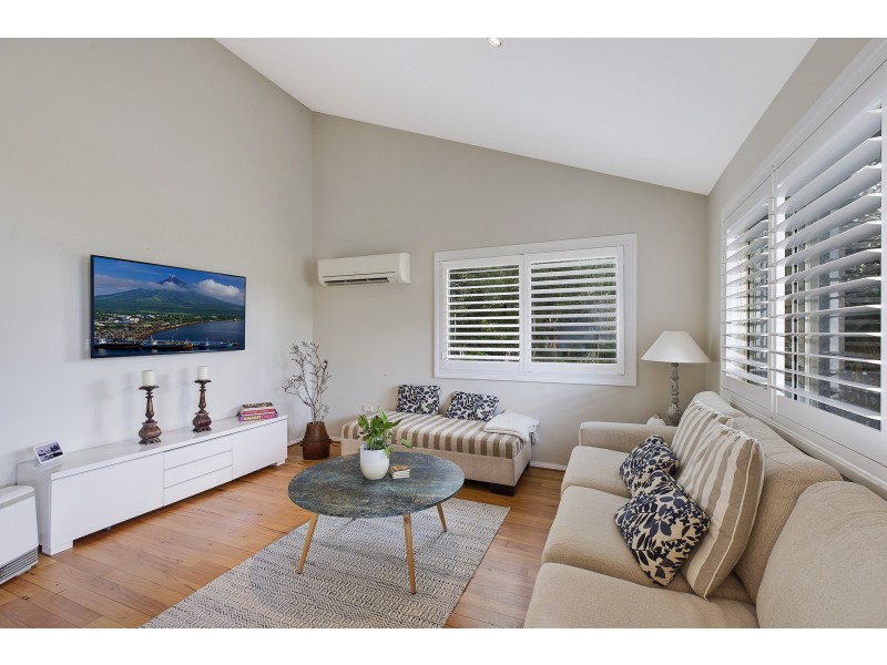 27 Harcourt Place, North Avoca NSW 2260