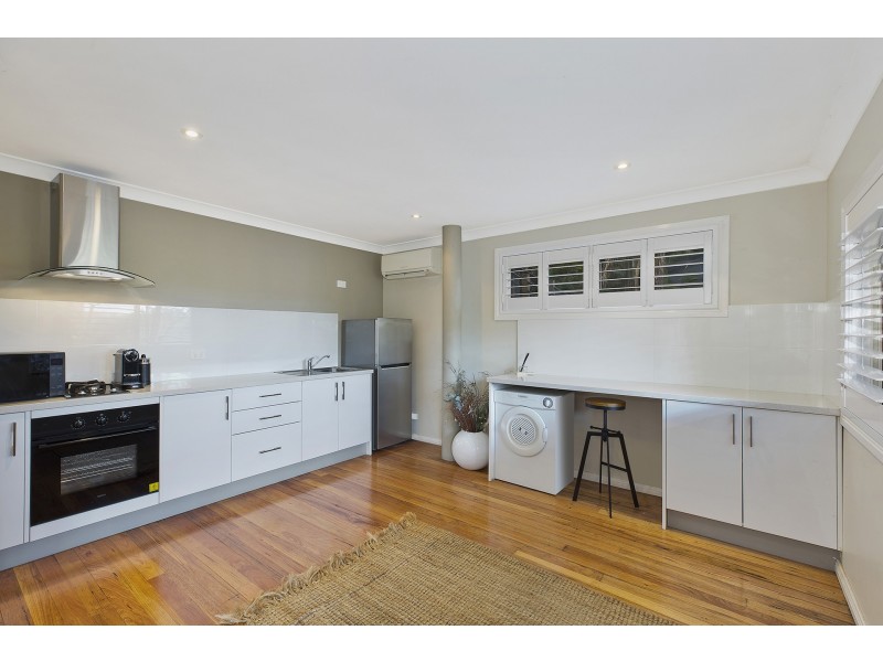 27 Harcourt Place, North Avoca NSW 2260