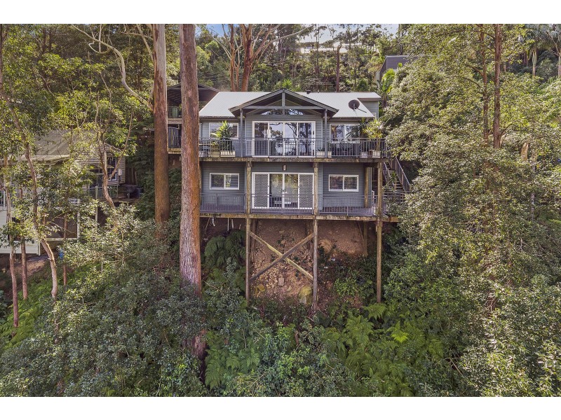 27 Harcourt Place, North Avoca NSW 2260