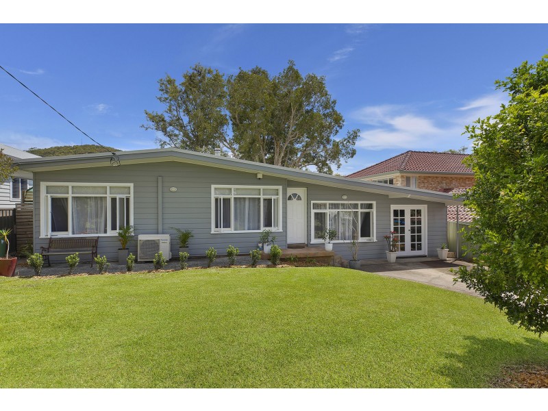 30 Dillon Road, Wamberal NSW 2260