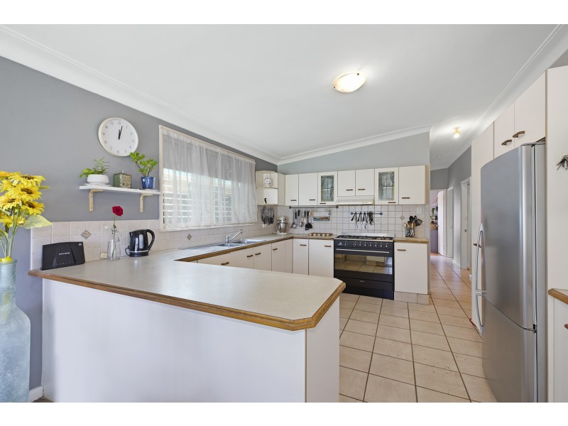 30 Dillon Road, Wamberal NSW 2260