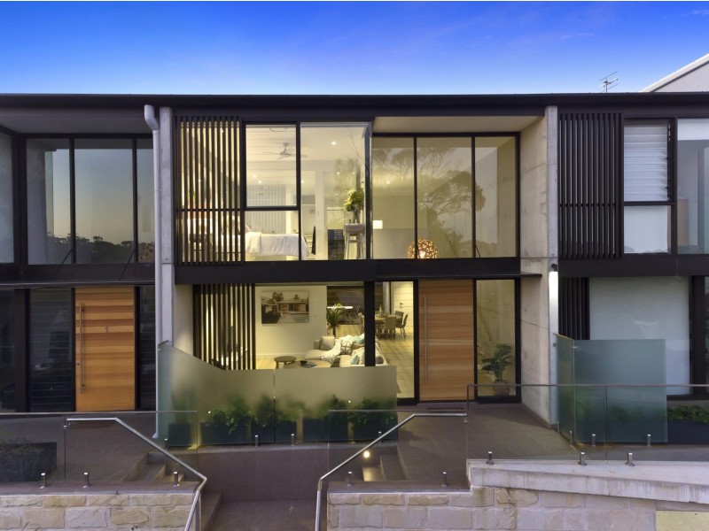 2/3 Ghersi Avenue, Wamberal NSW 2260