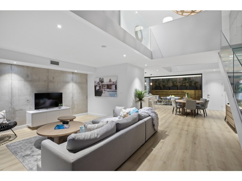 2/3 Ghersi Avenue, Wamberal NSW 2260