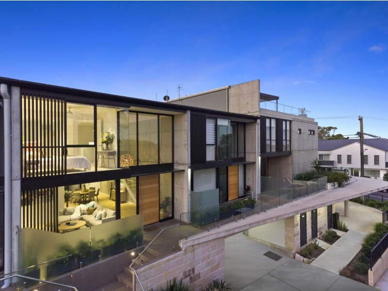 2/3 Ghersi Avenue, Wamberal NSW 2260