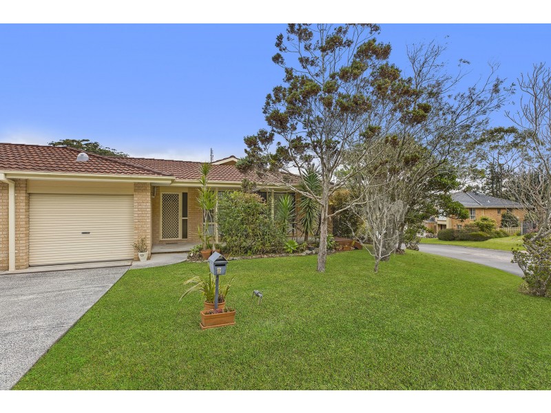 2/6 Cotswolds Close, Terrigal NSW 2260