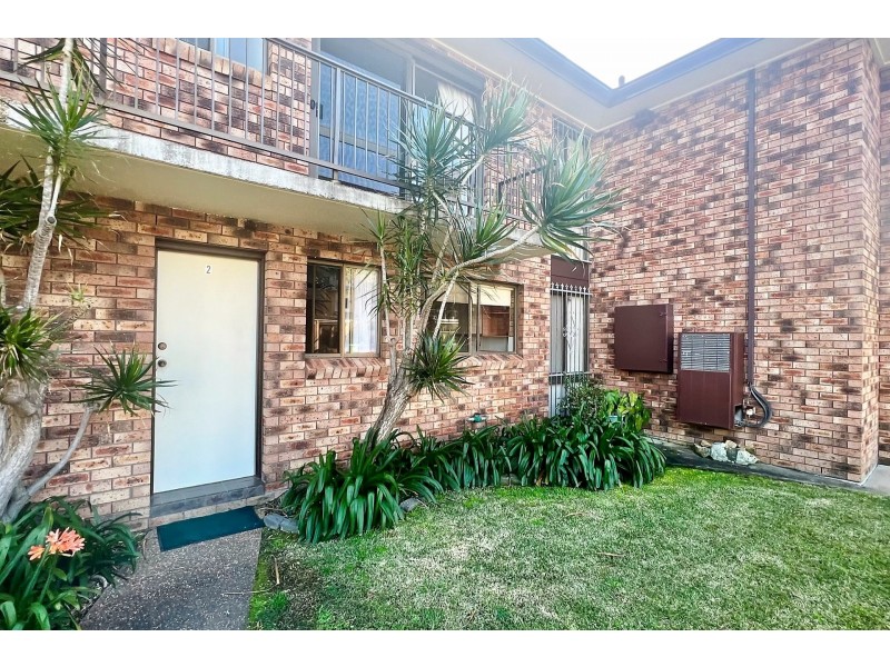 2/2 Henley Avenue, Terrigal NSW 2260